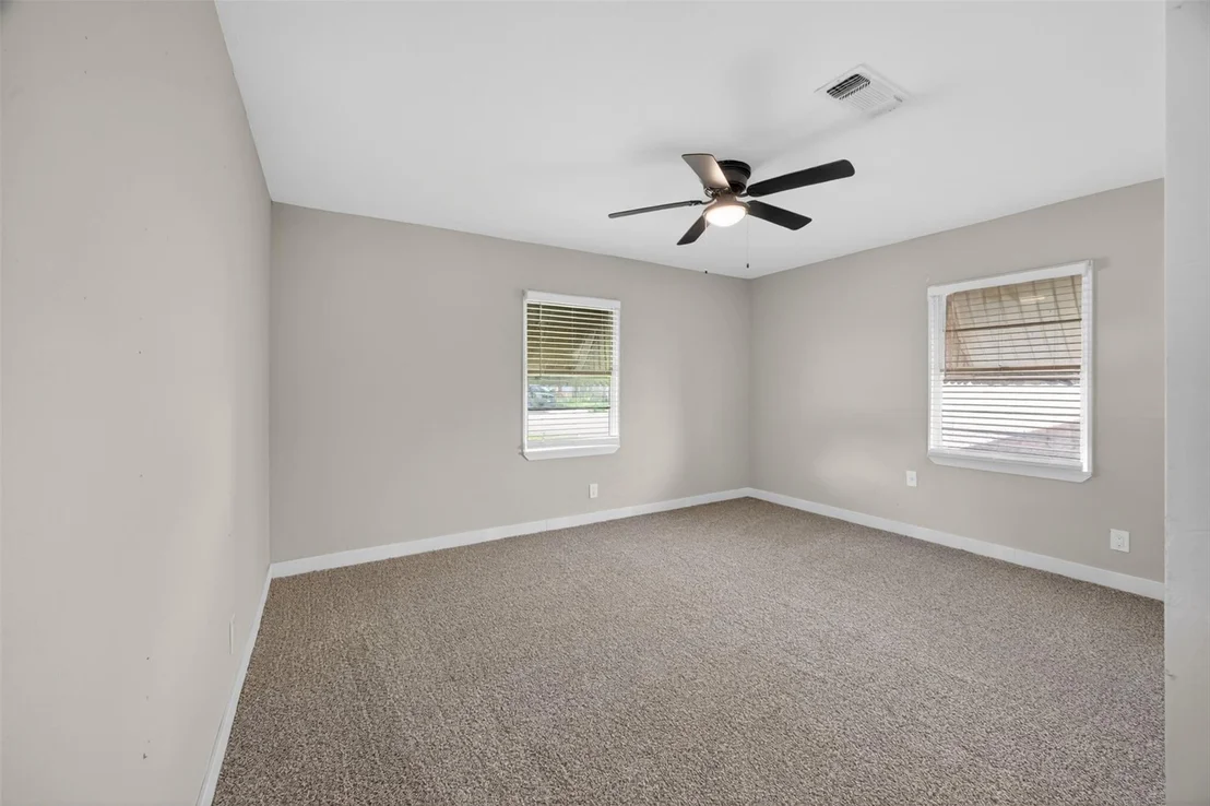 Photo of 920 Nottingham Drive