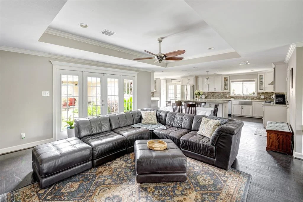Photo of 5631 Benning Drive
