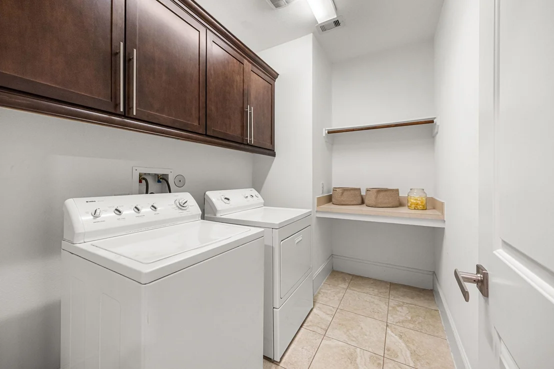 Photo of 8413 Moritz Green