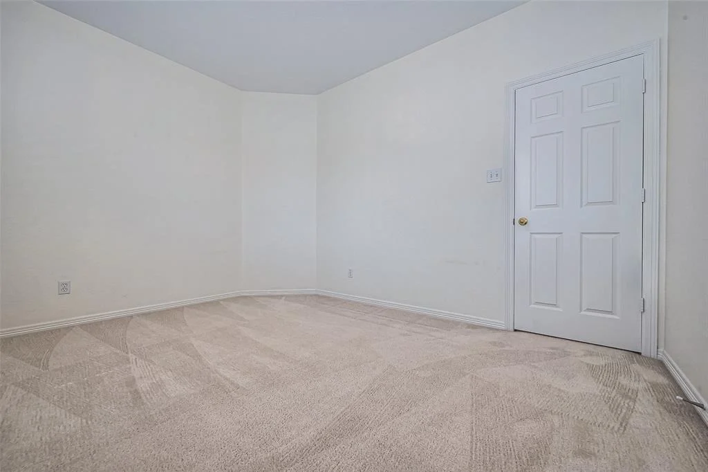 Photo of 22527 Crownfield Lane