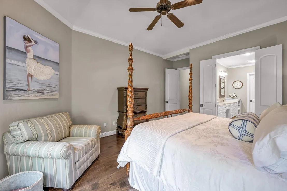 Photo of 12324 White Oak Point