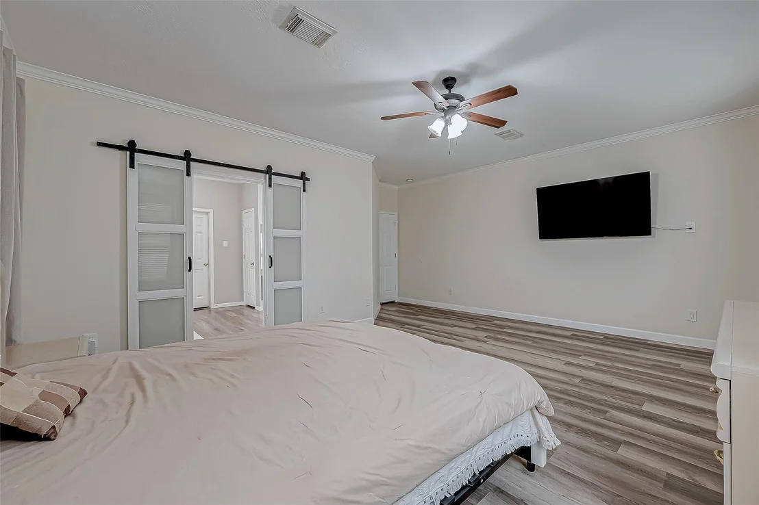 Photo of 22922 Montclair Park Lane
