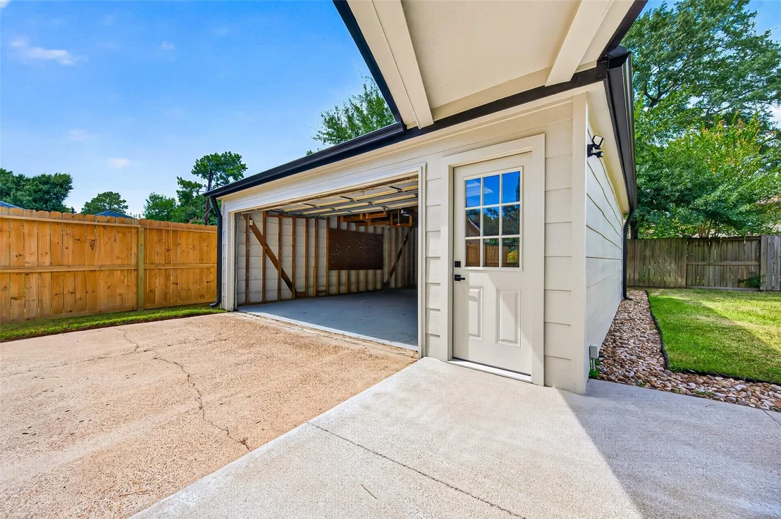 Photo of 15402 Ripplestream Street