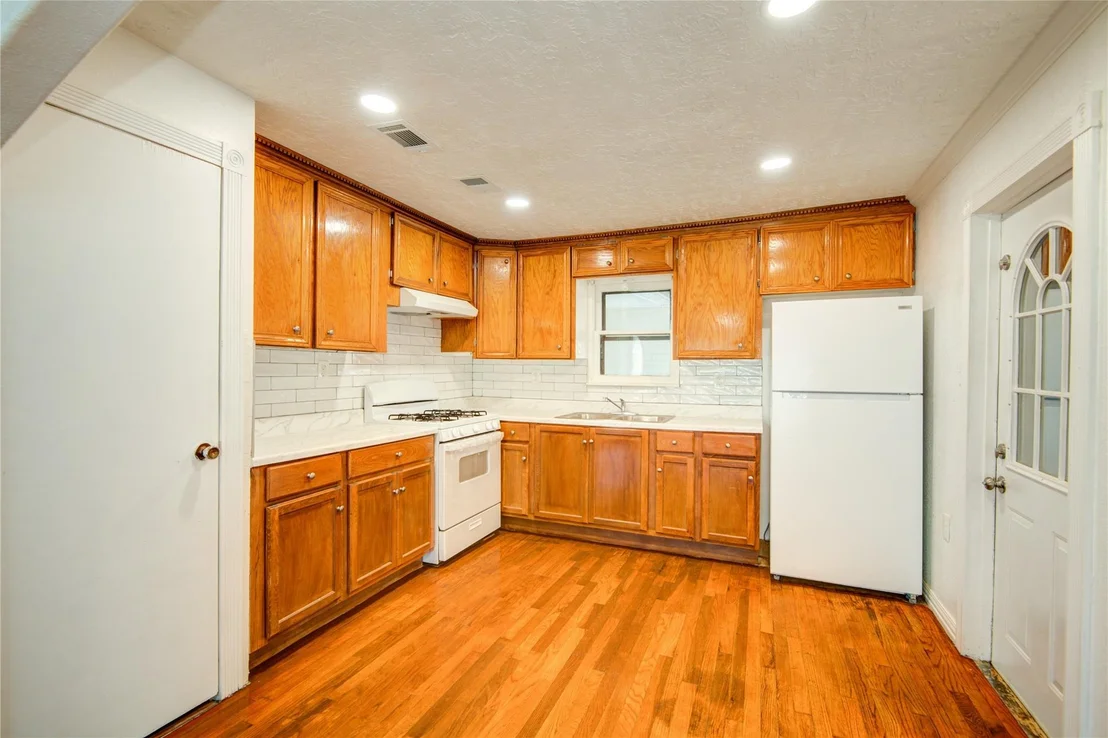 Photo of 200 Riley Road