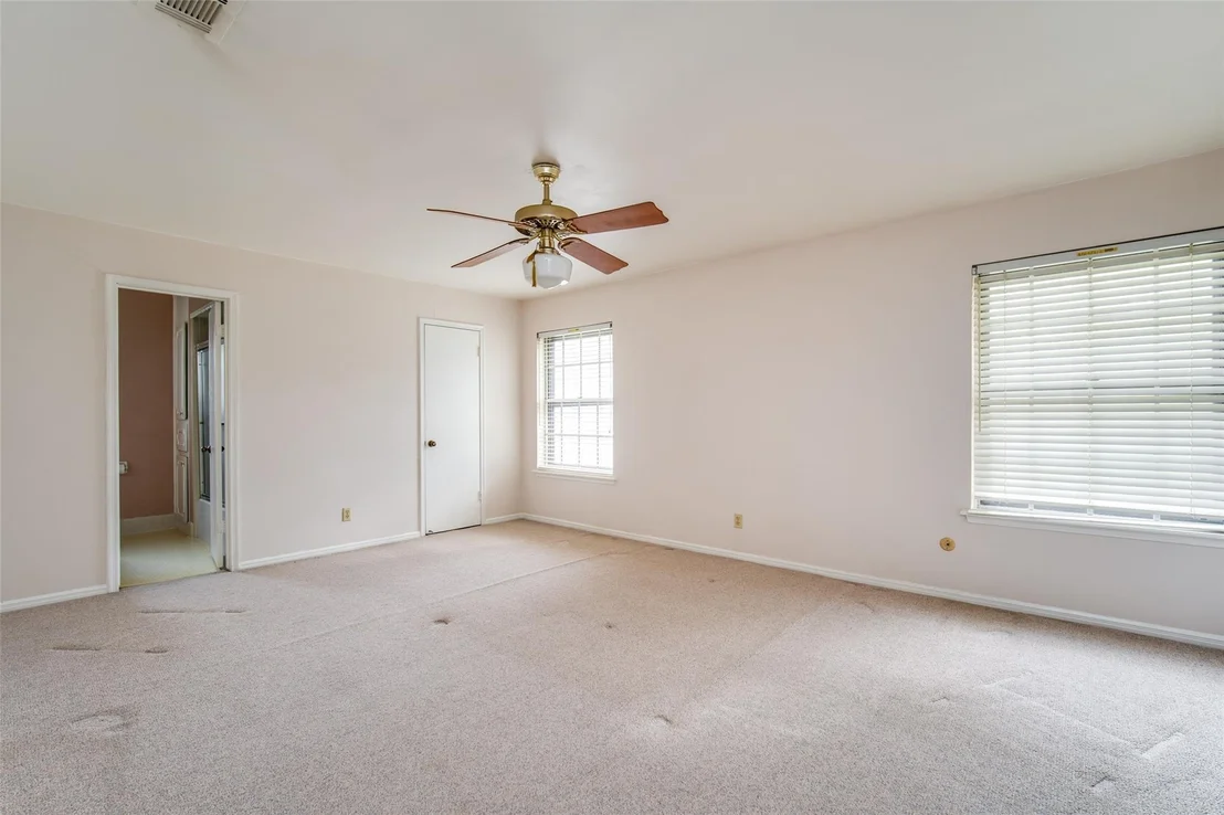 Photo of 1107 Pear Tree Lane