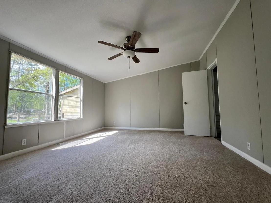 Photo of 27241 Long Street