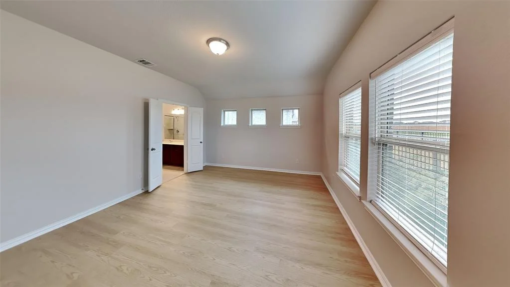 Photo of 562 Long Beach Bay