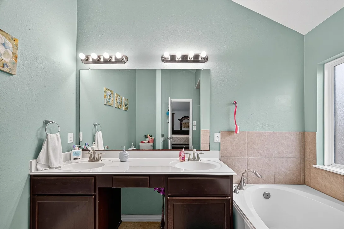 Photo of 7527 Abbey Point Lane