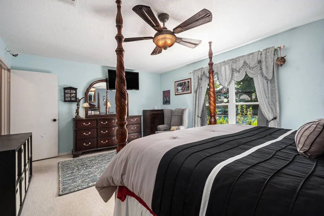 Photo of 830 Seamaster Drive