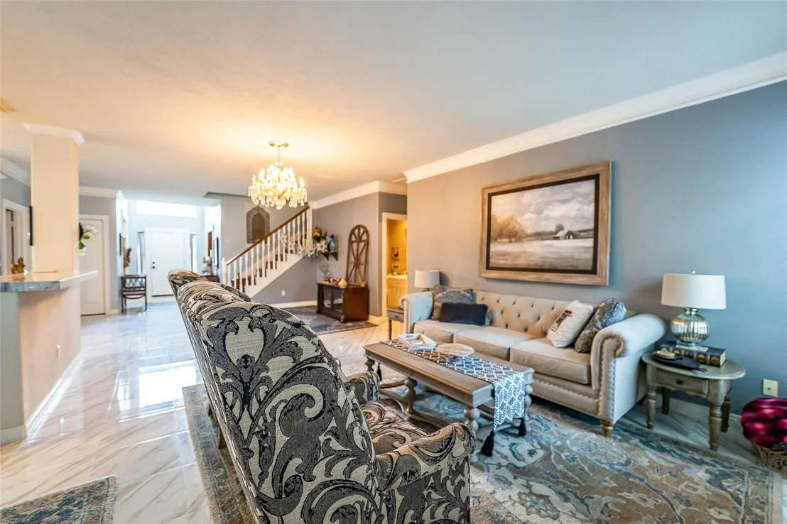 Photo of 8002 Royal Crest Court
