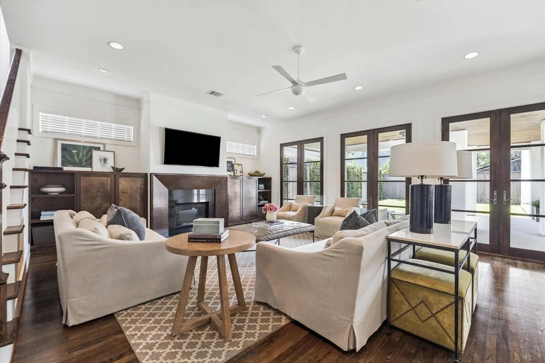 Photo of 1901 Gardenia Drive