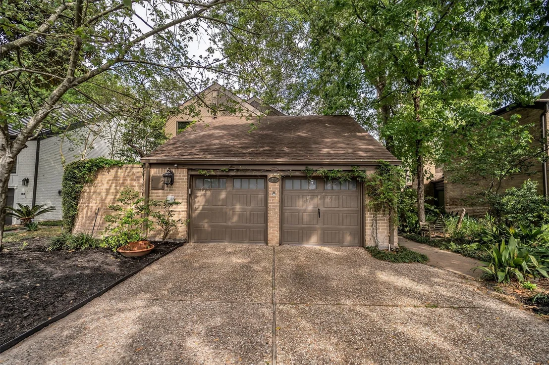 Photo of 20 Sugarberry Circle