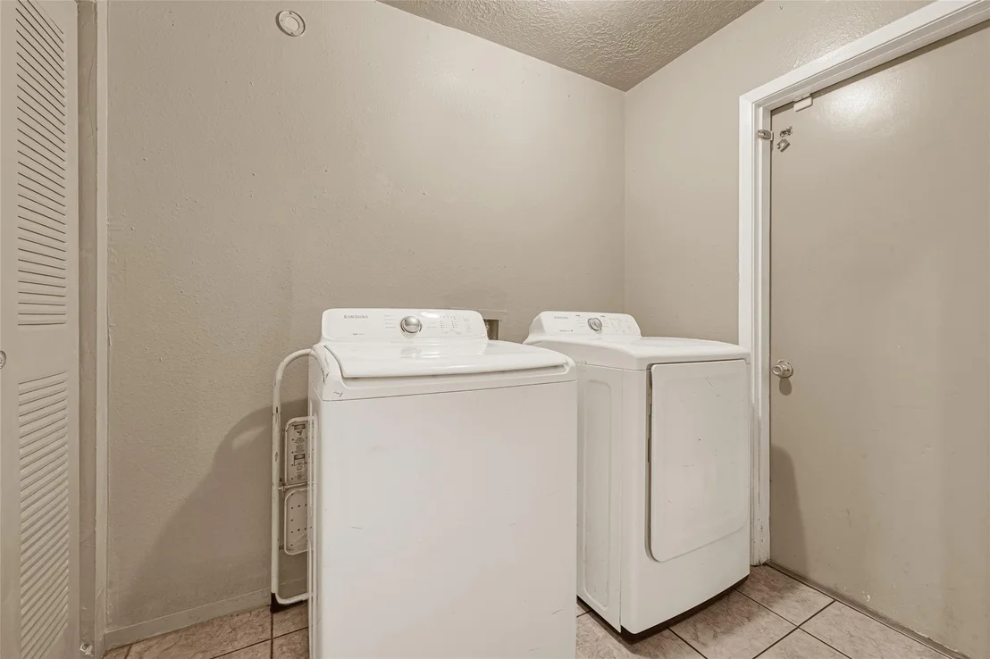 Photo of 14927 Sheffield Terrace