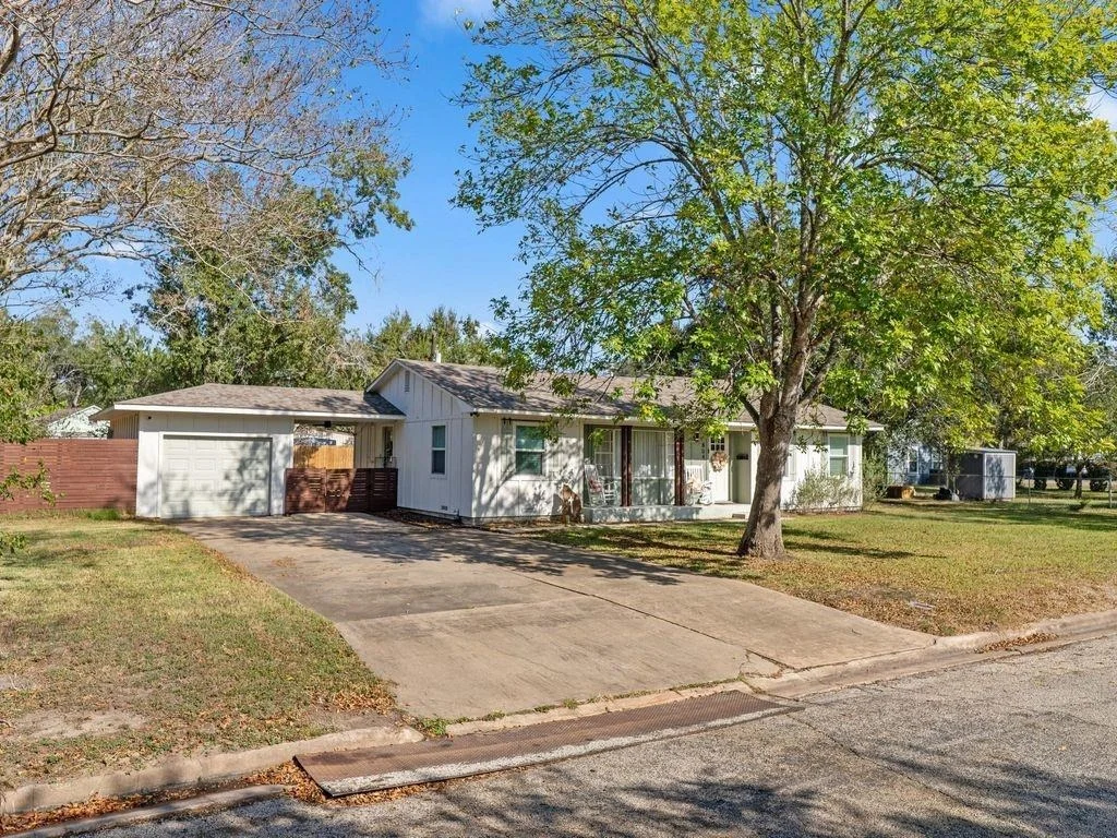 Photo of 804 Peach Street