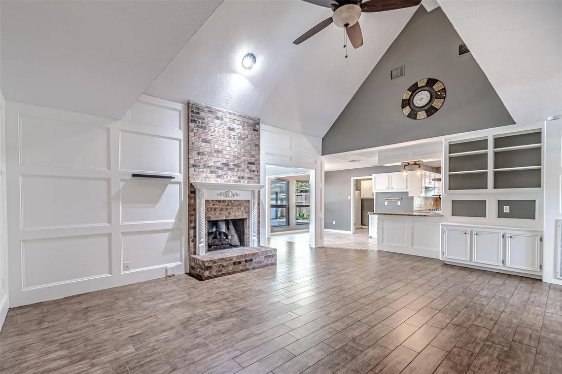 Photo of 8211 Riverglade Drive