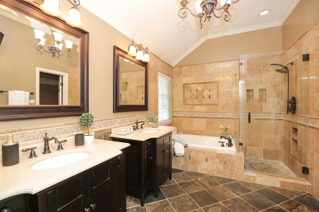 Photo of 427 W North Hill Drive