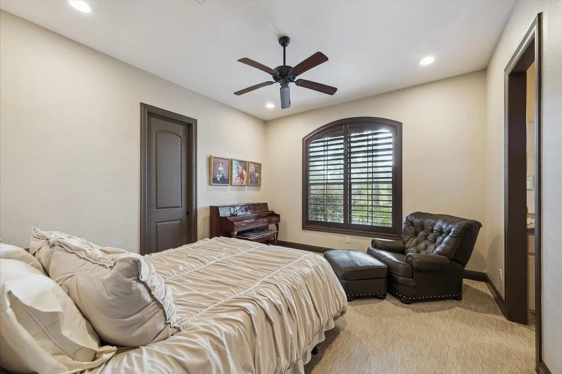 Photo of 11 Willowcreek Ranch Road