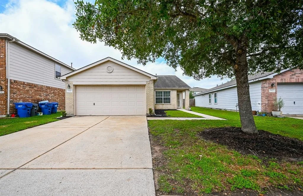 Photo of 29407 Legends Hill Drive