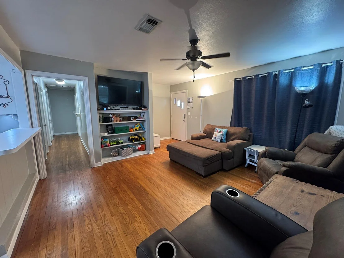 Photo of 608 Avenue K