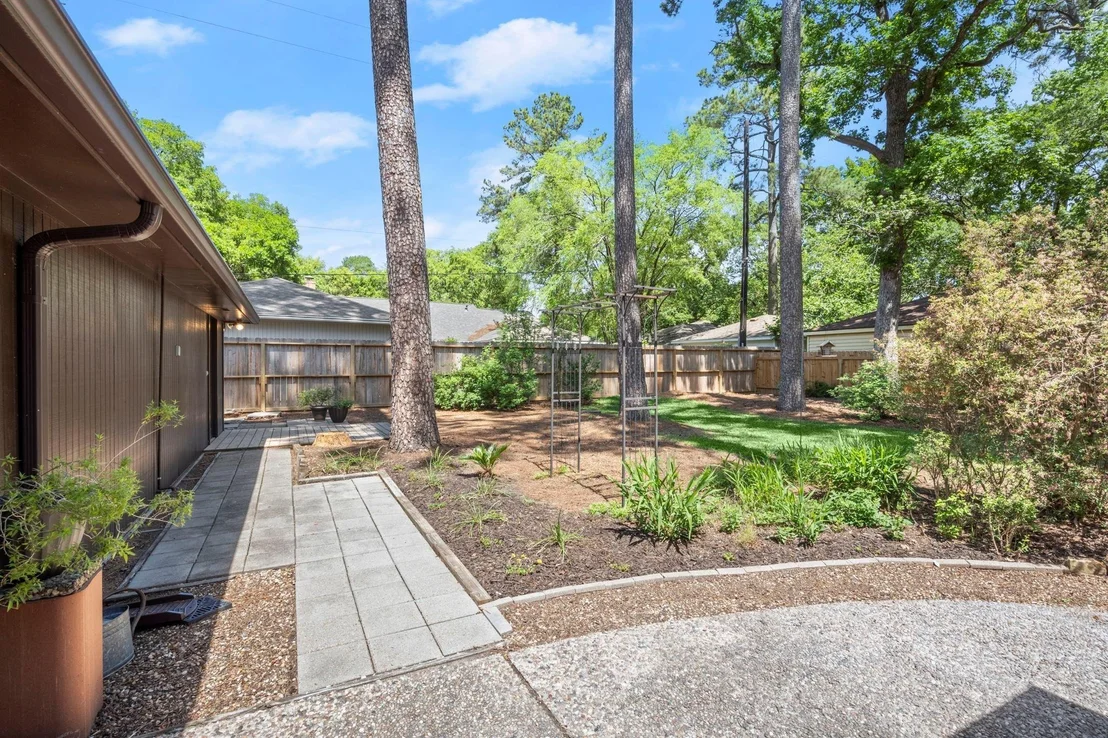 Photo of 518 Magic Oaks Drive