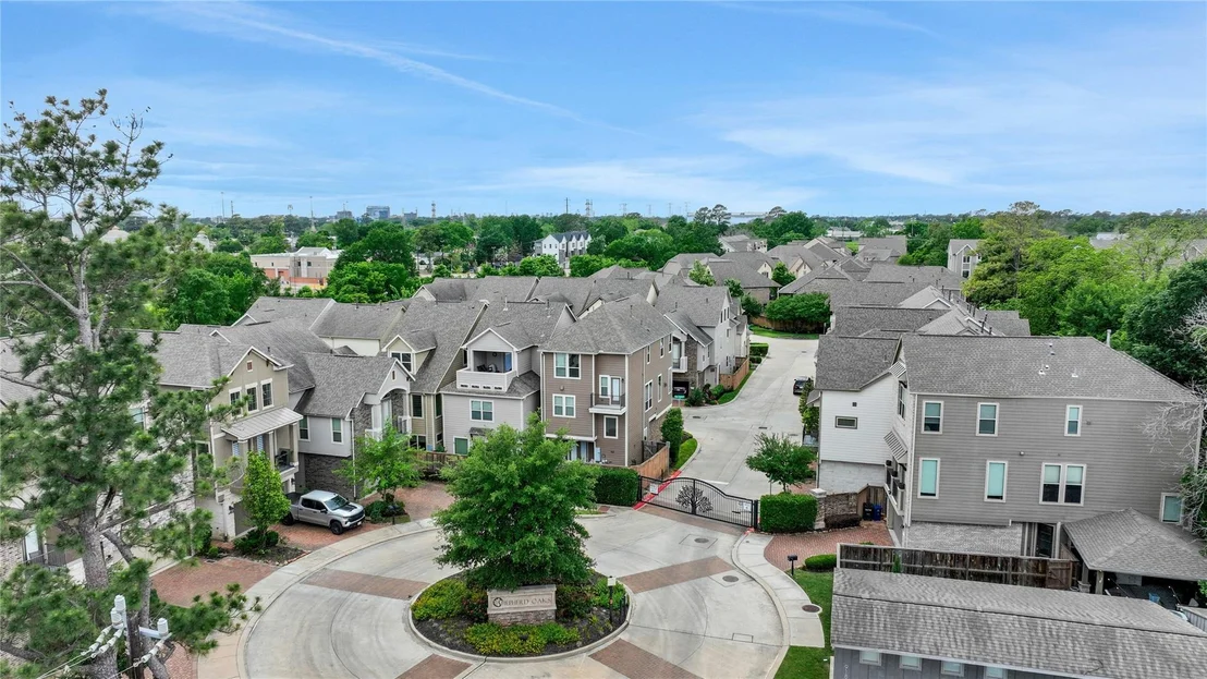 Photo of 1002 Shepherd Oaks Drive