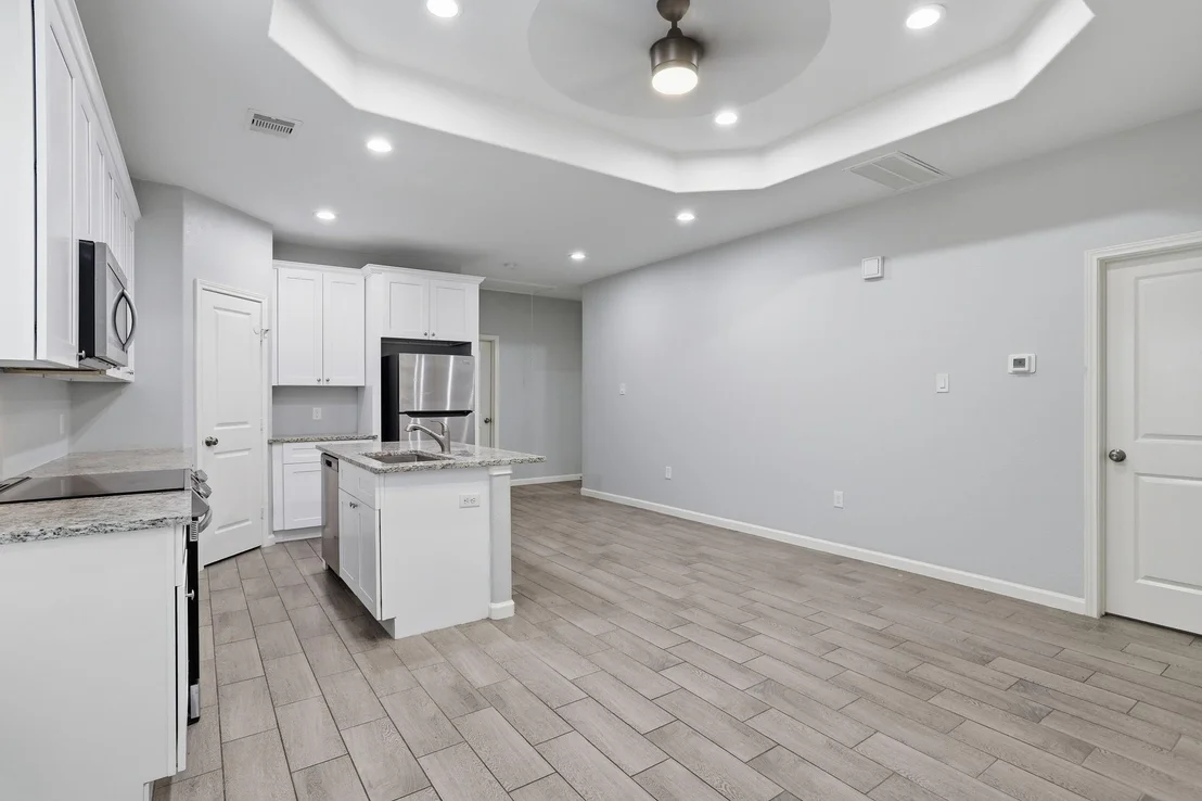 Photo of 16919 Balmoral