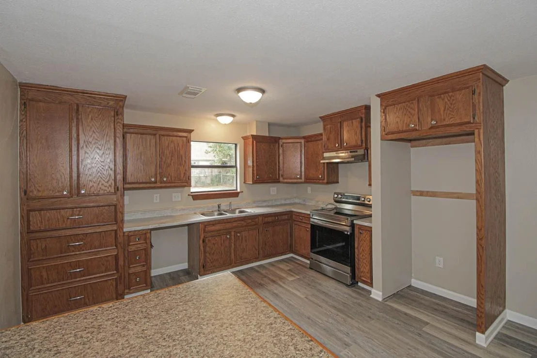 Photo of 345 Cherokee Lane