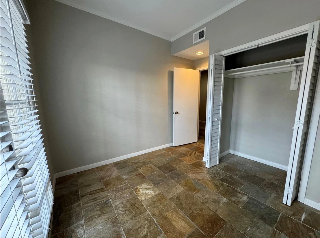Photo of Unit 7E at 2001 Bering Drive