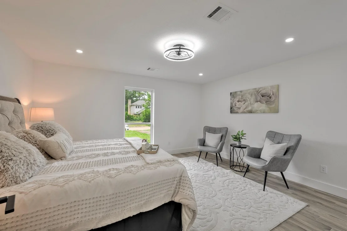 Photo of 3807 Midforest Drive
