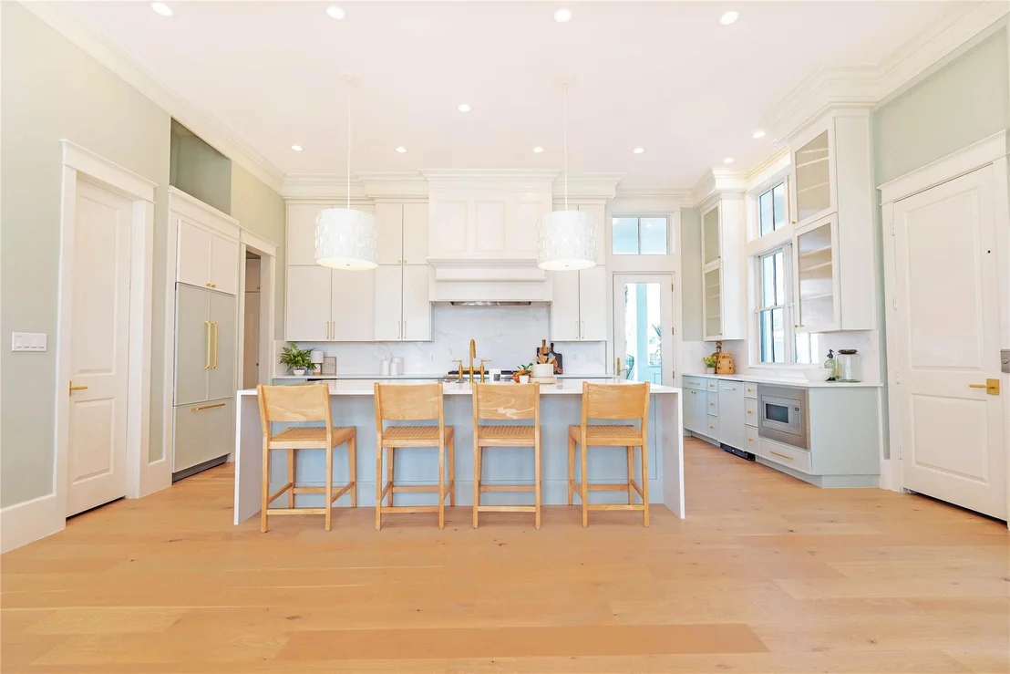 Photo of 11610 Beachside