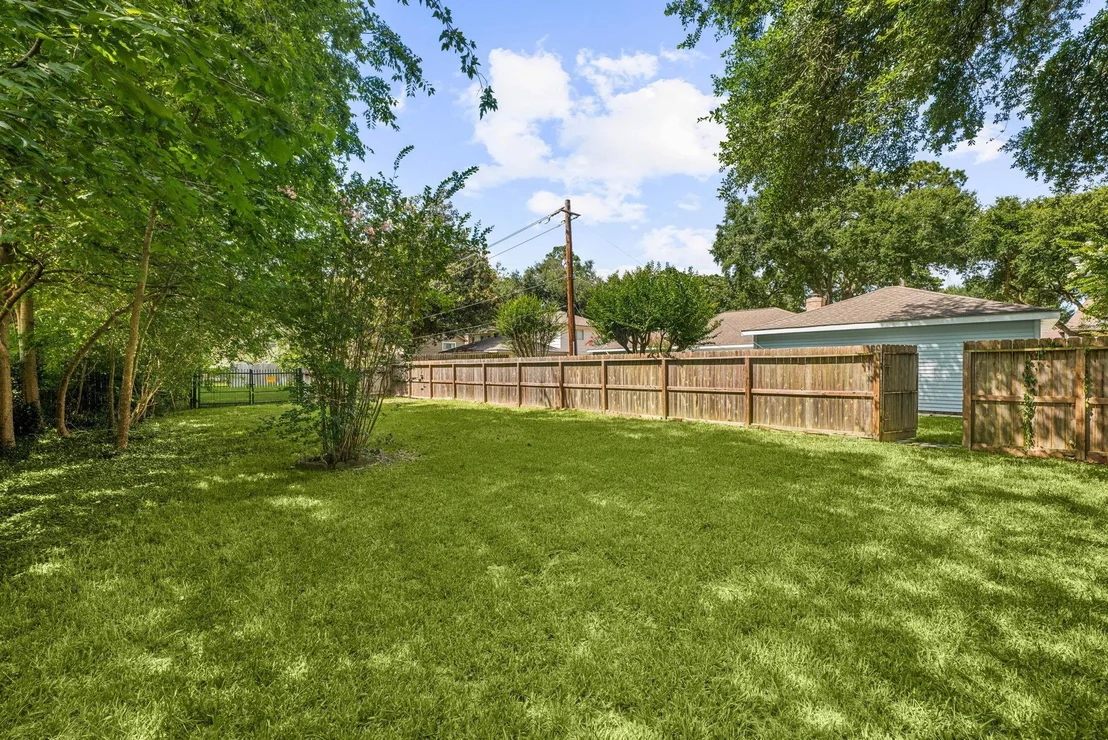 Photo of 17407 Loring Lane