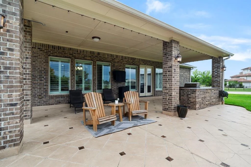 Photo of 2131 Grand River Drive