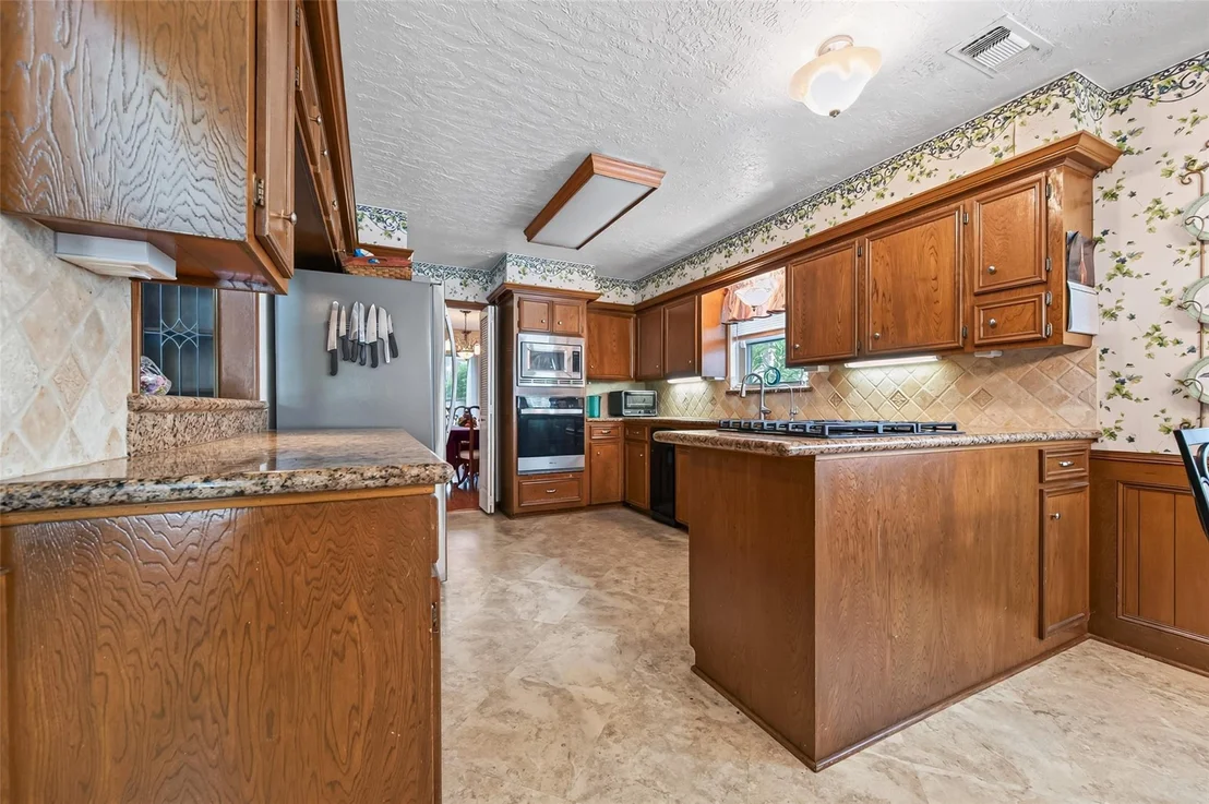 Photo of 18715 White Candle Drive
