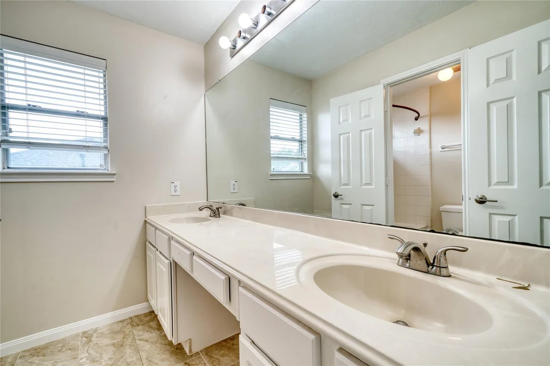 Photo of 8942 Norham Drive