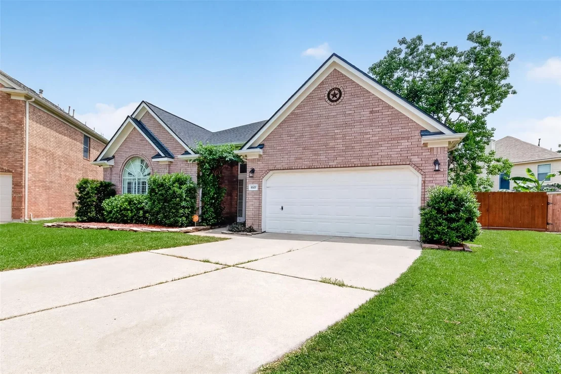 Photo of 9507 Bending Willow Lane