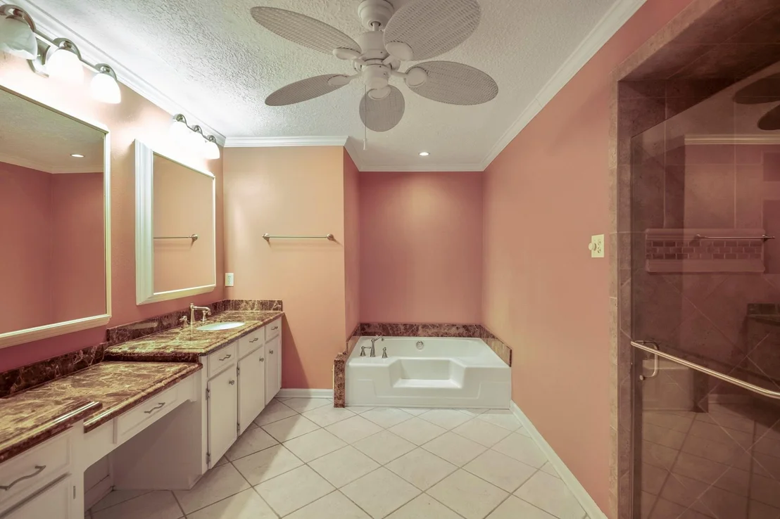 Photo of 17214 Hill View Lane