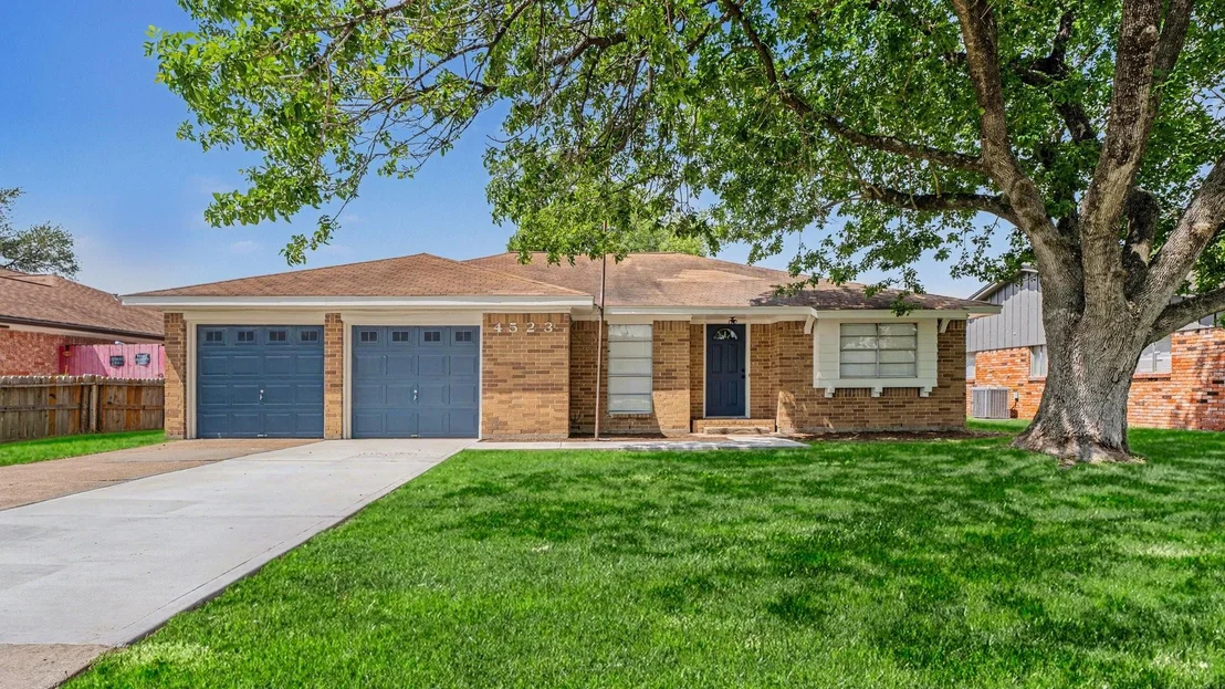 Photo of 4523 Hemlock Drive