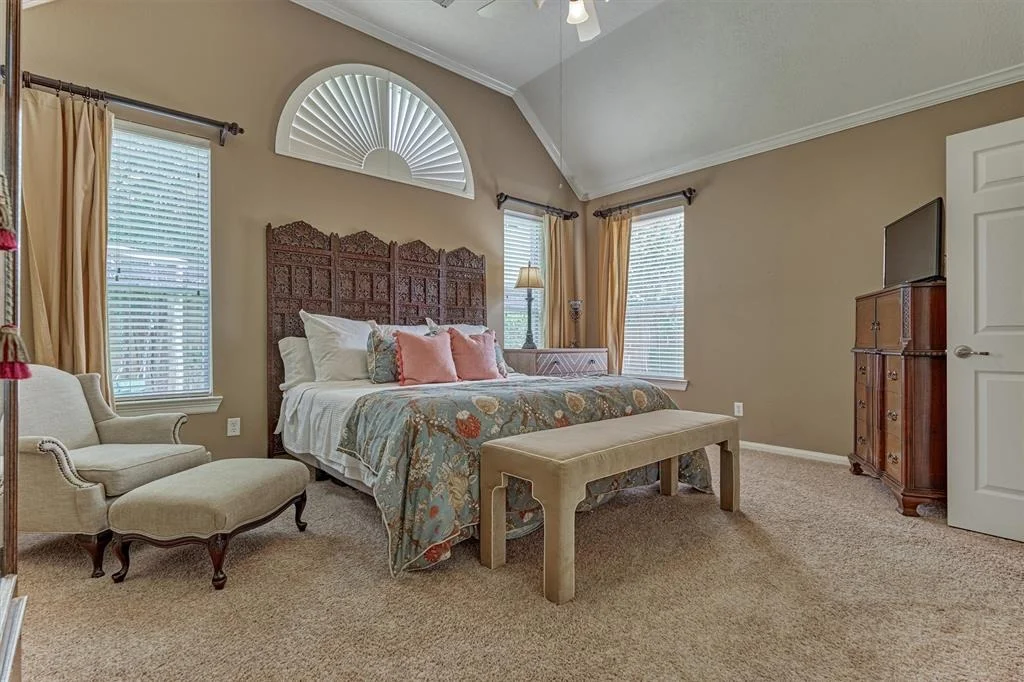 Photo of 25719 Northcrest Drive
