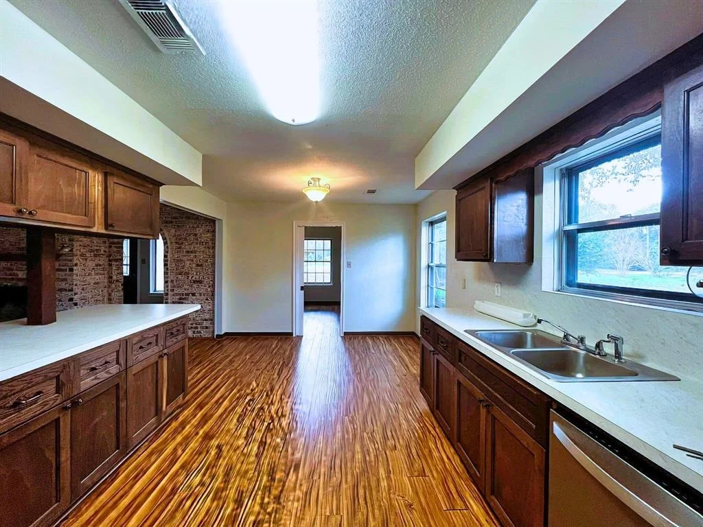 Photo of 4130 Mossy Oaks Road W