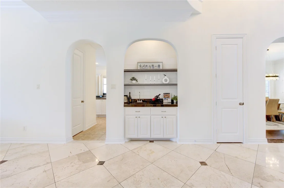 Photo of 14014 Hampton Cove Drive