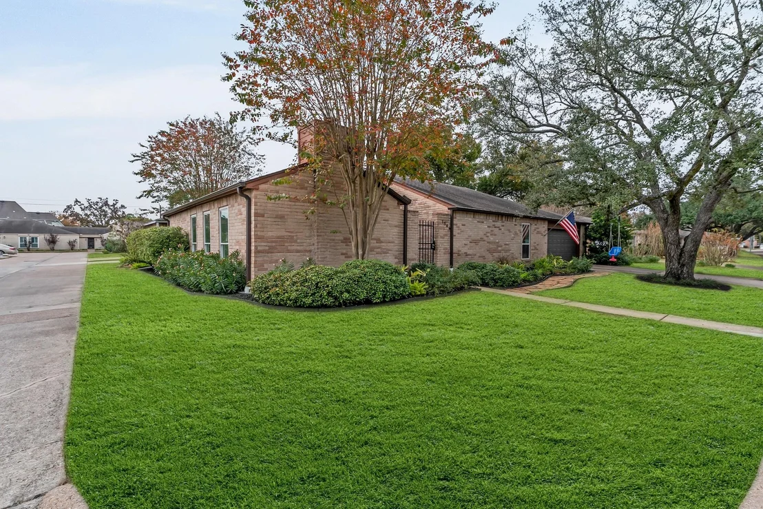 Photo of 1546 Beaconshire Road