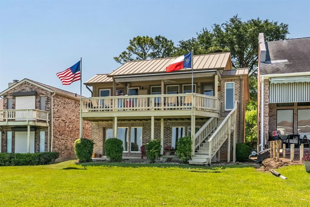 Photo of 112 Cove Point