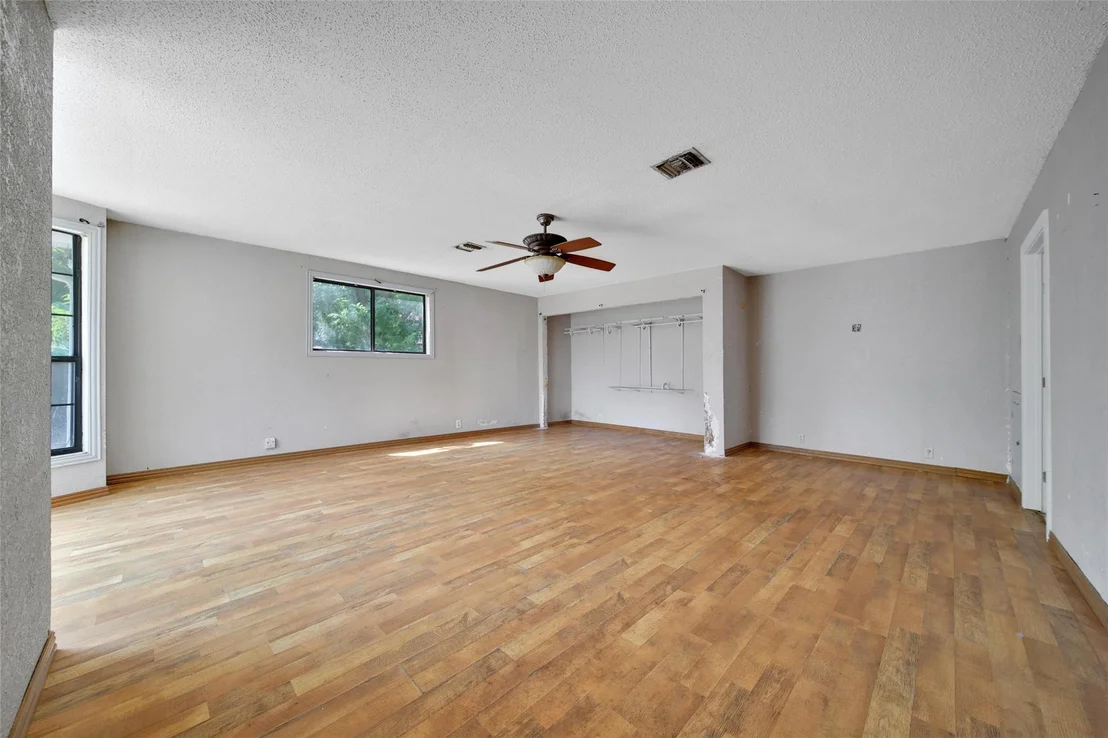Photo of 306 Live Oak Street