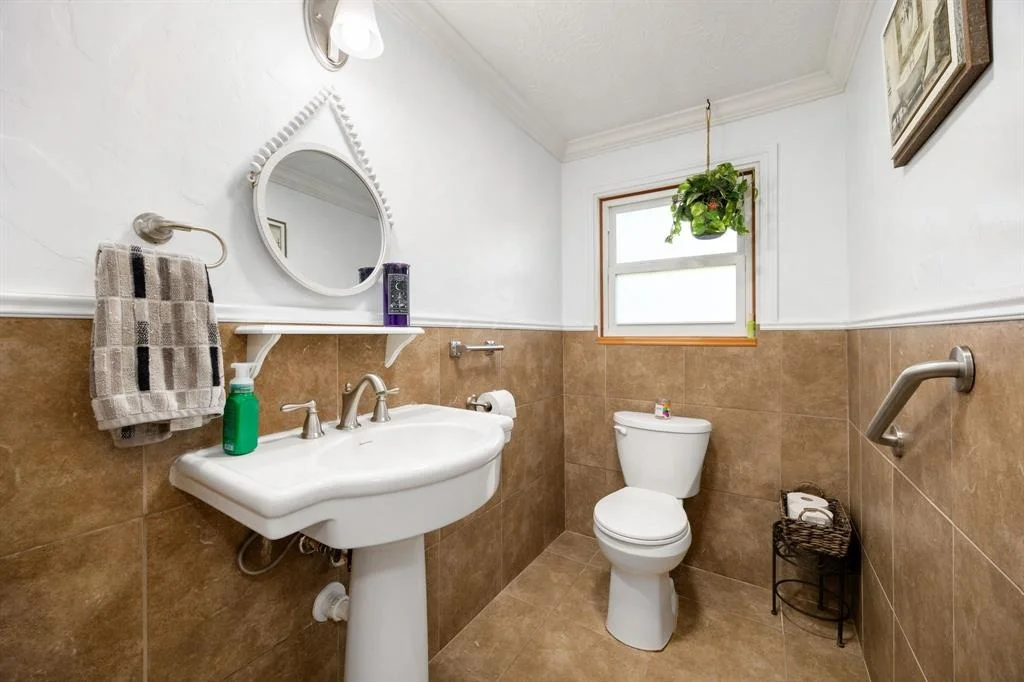 Photo of 33180 Wright Road