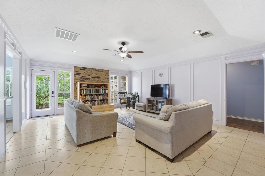 Photo of 22338 Wetherburn Lane