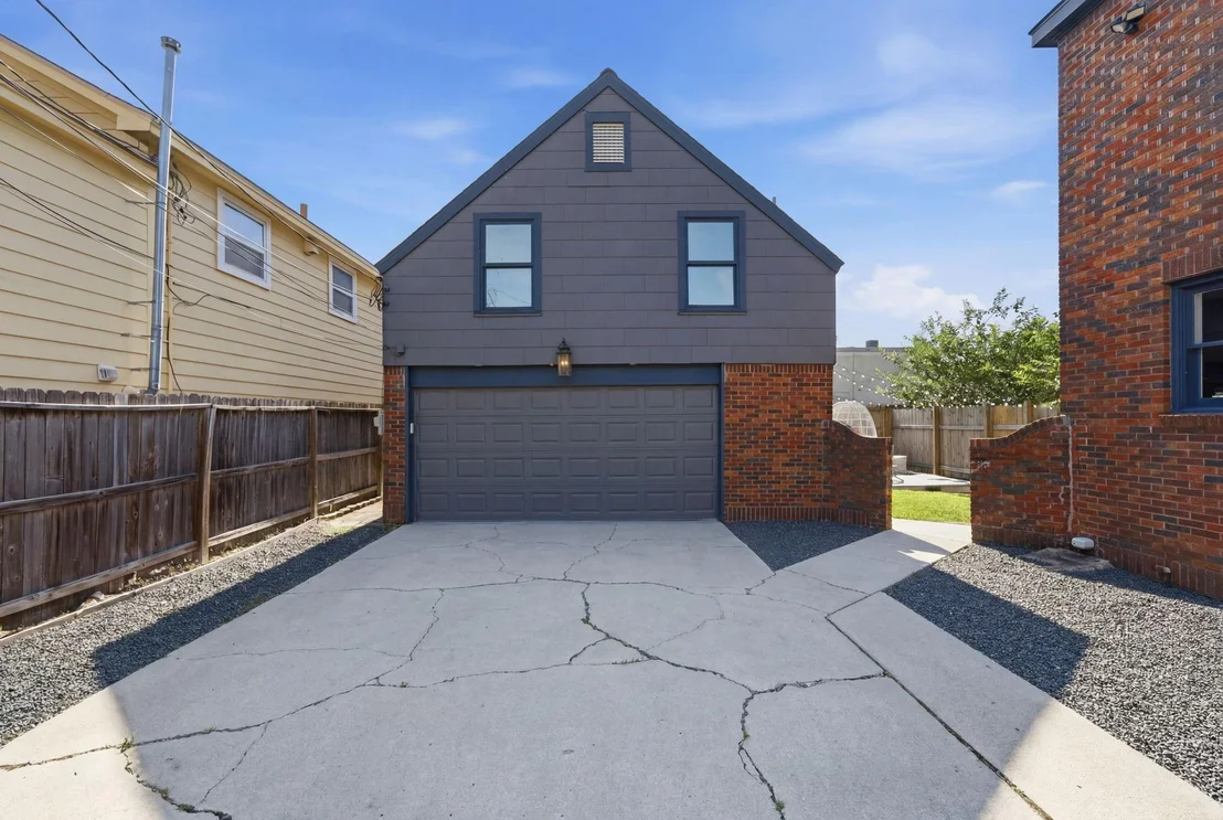 Photo of 210 Coronado Street