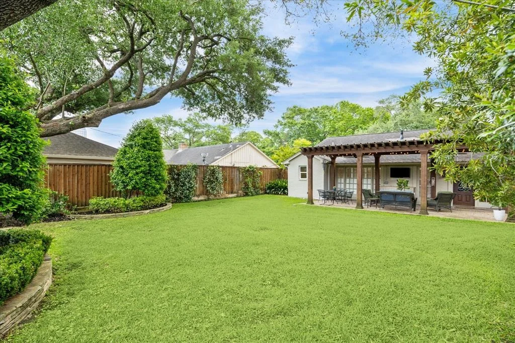 Photo of 10722 Del Monte Drive