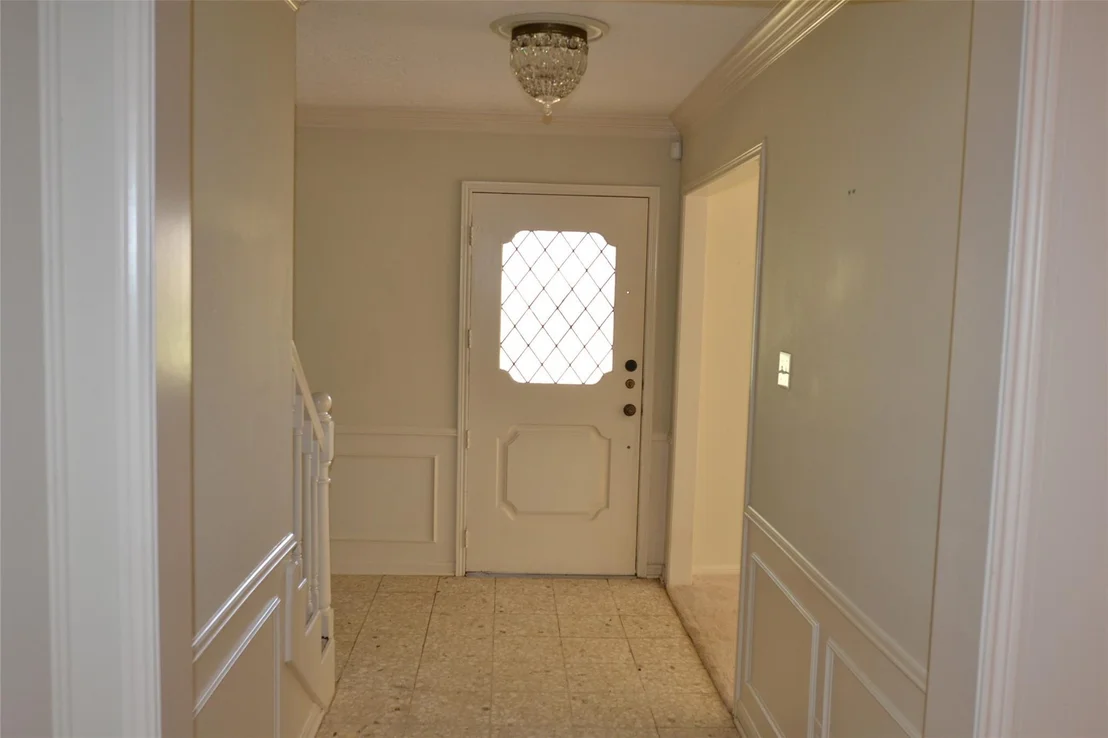 Photo of 1223 Longledge Drive
