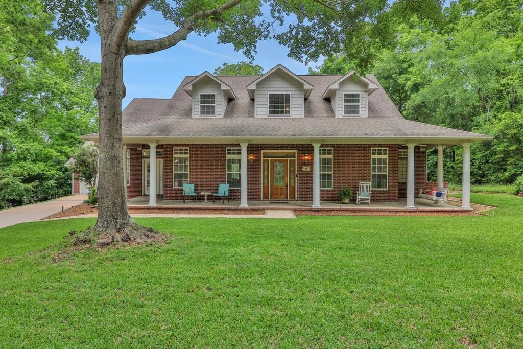 Photo of 69 Lake Oaks Circle