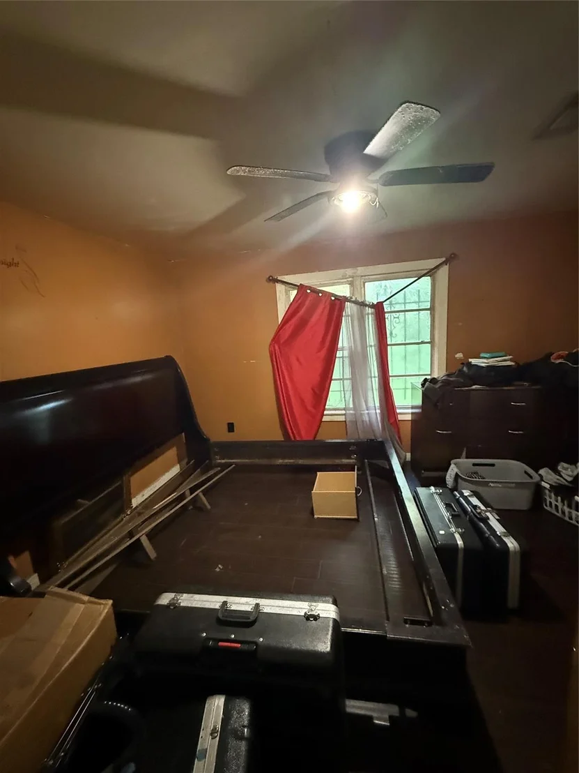 Photo of 4806 Crane Street